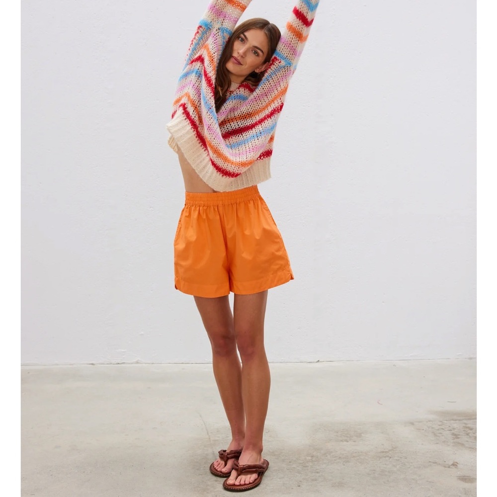 LMND size small oversized knit sweater (SEE ALL IMAGES)